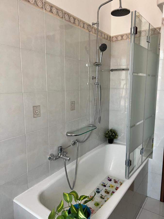 Bnbook Pero Figino Rho Fiera, 2 Camere Da Letto E 2 Bagni Bagian luar foto